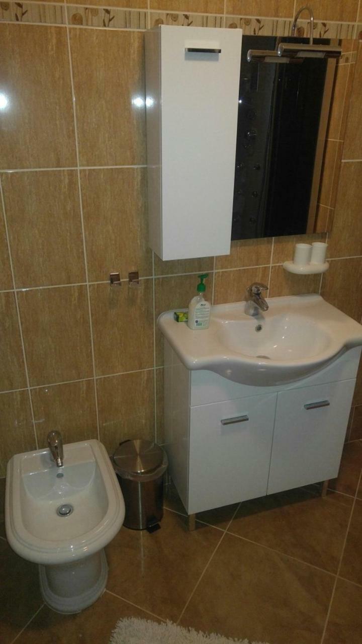 Apartman Zita Umag Bagian luar foto